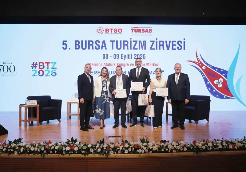 Bursa Turizm Zirvesi'nde ‘Yerel Kalkınmada Sektör Görüşleri’ Paneli Düzenlendi haber görseli