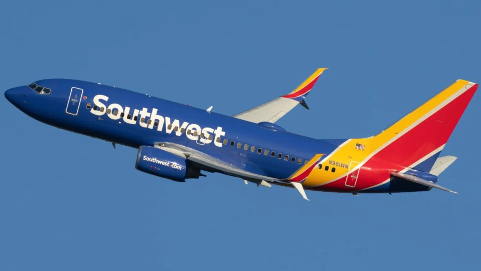 Southwest Airlines Hopes yeni salonlar ve kredi kartıyla daha fazla üst segment yolcu hedefliyor haber görseli