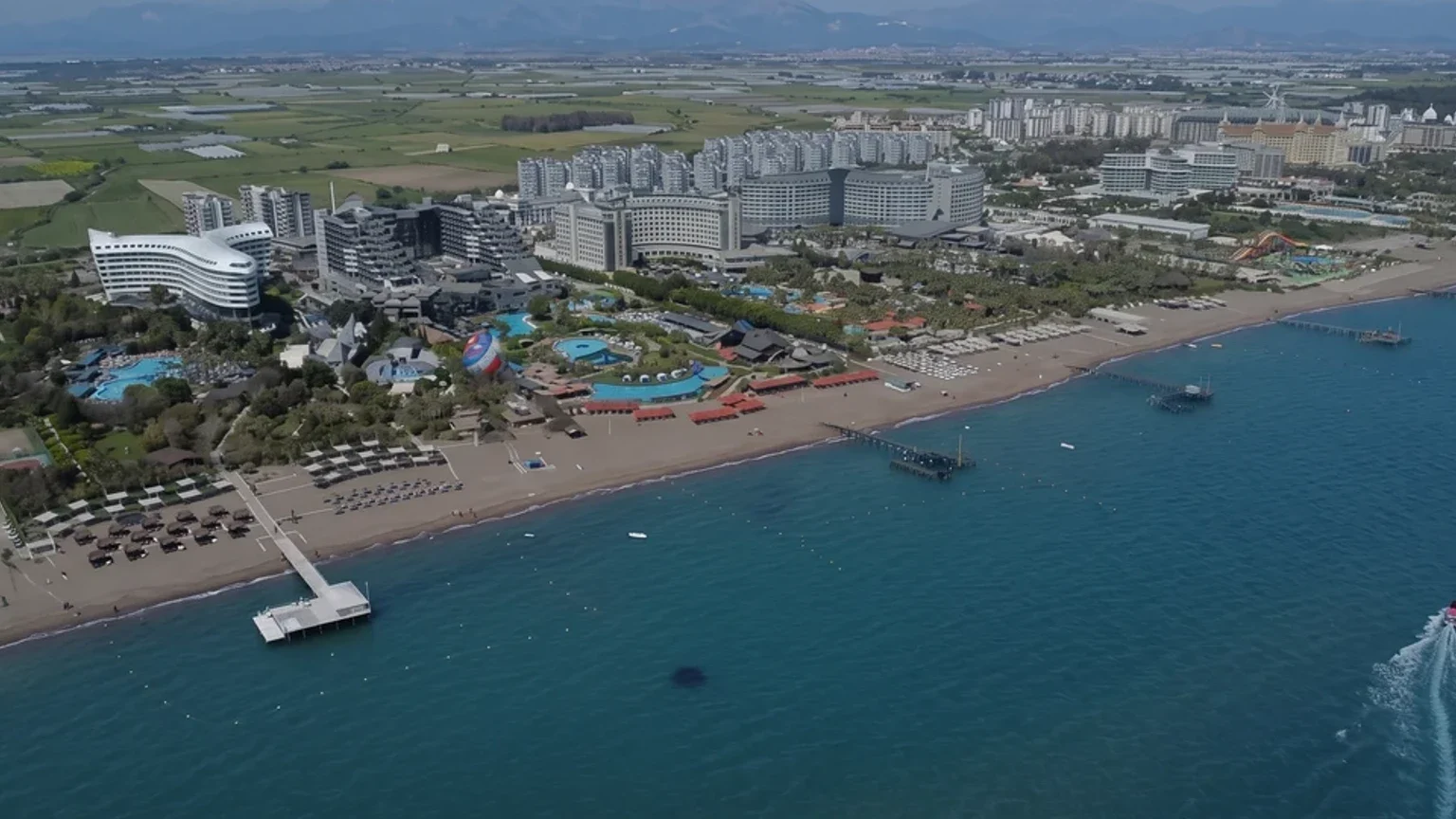 Turizm Bakanı Mehmet Nuri Ersoy’e 2026 ve 2027 turizm hedefleriyle ilgili soru önergesi Meclis’e sunuldu haber görseli