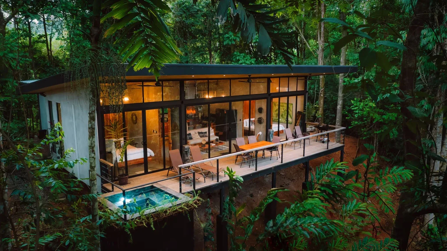 Condé Nast Traveler, Bulut Ormanlarına, Sörf Noktalarına ve Volkan Manzaralarına Yakın En İyi Costa Rica Airbnb’lerini Seçti haber görseli