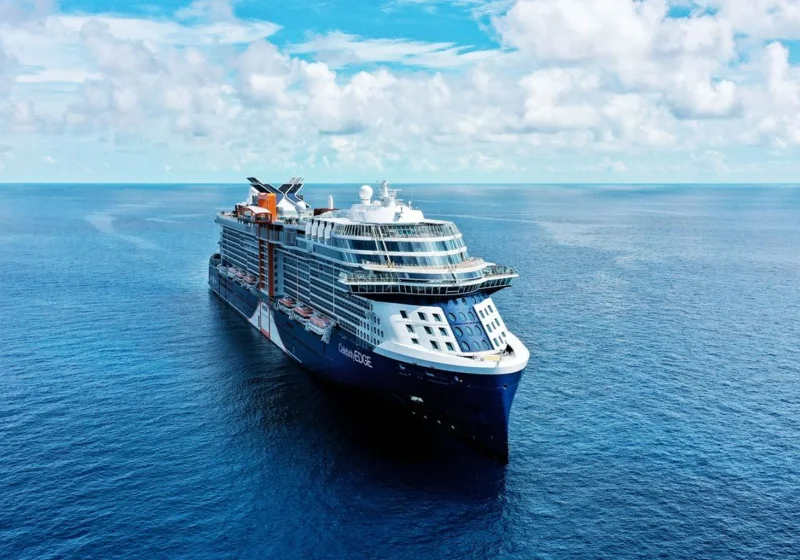 Condé Nast Traveler, Celebrity Cruises için 2026 seyahatlerinde geçerli $100 kayıt indirimi ve özel fırsatları açıkladı haber görseli
