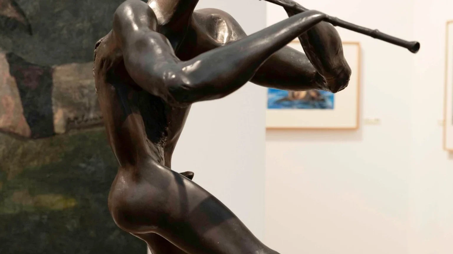 Bahman Mohassess’in çıplak faun heykeli Frieze Masters’ta görüldü haber görseli