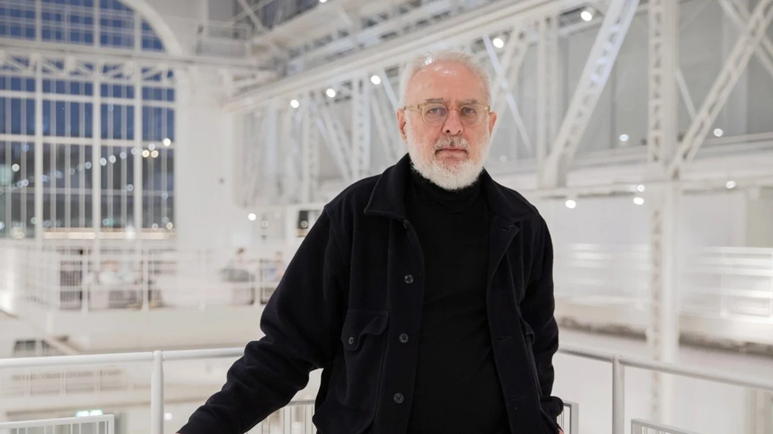 US-Italian küratör Francesco Bonami Moscow'daki GES-2 House of Culture'un sanat direktörü olarak atandı haber görseli