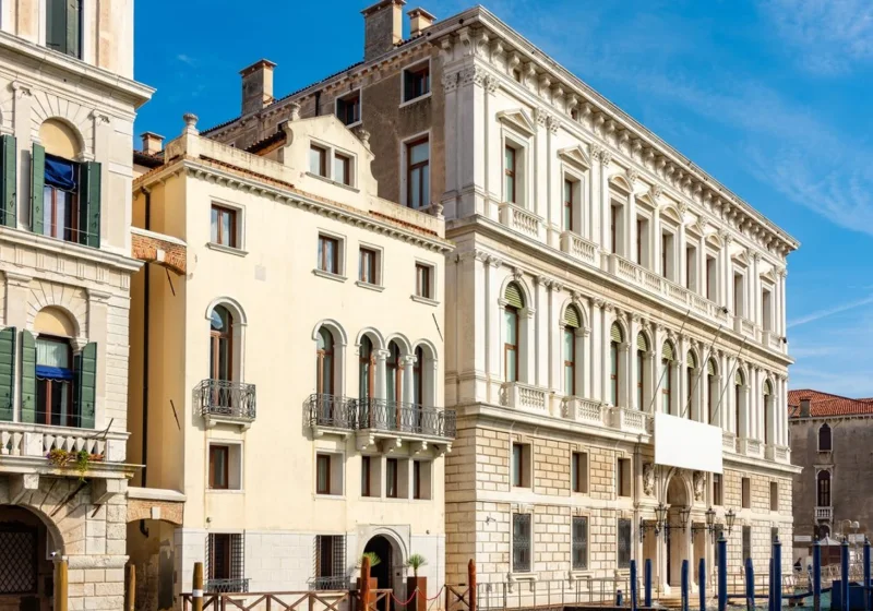 François Pinault, koleksiyonunu Venedik’teki Palazzo Grassi’de kalıcı sergi olarak açacağını duyurdu haber görseli