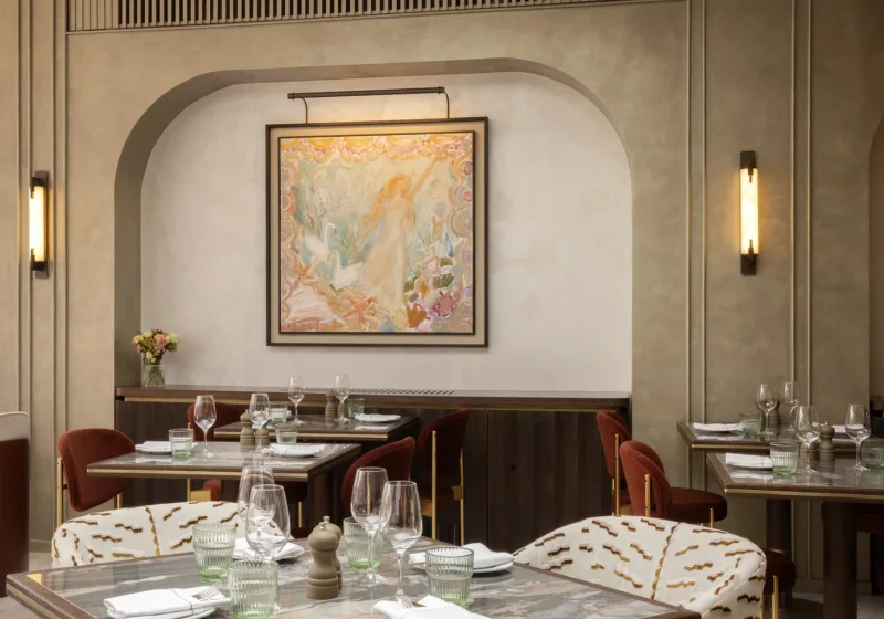 Pearl Mayfair, The Beaumont ekibinden Mayfair’de Grade II kayıtlı elektrik trafosu üzerindeki restoranını açtı haber görseli