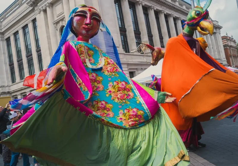Major London müzeleri yeni Güney Asya sanat festivali için güç birliği yaptı; dokuz günlük etkinlik South Kensington kültür bölgesini kaplayacak haber görseli