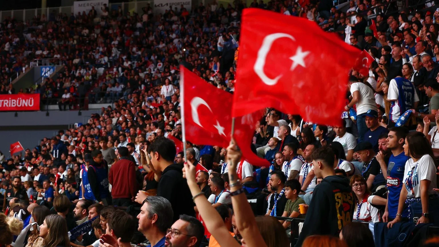 Anadolu Efes ve Corendon’e Etkinlik Yönetimi ödülü haber görseli