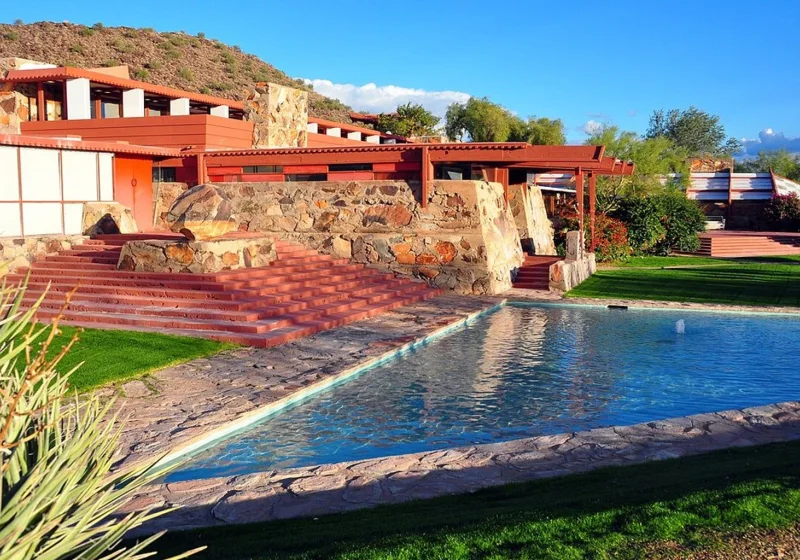 Frank Lloyd Wright’ın Taliesin West’i, rüzgârla savrulan molozun bir ziyaretçiyi öldürmesinin ardından kapatıldı haber görseli