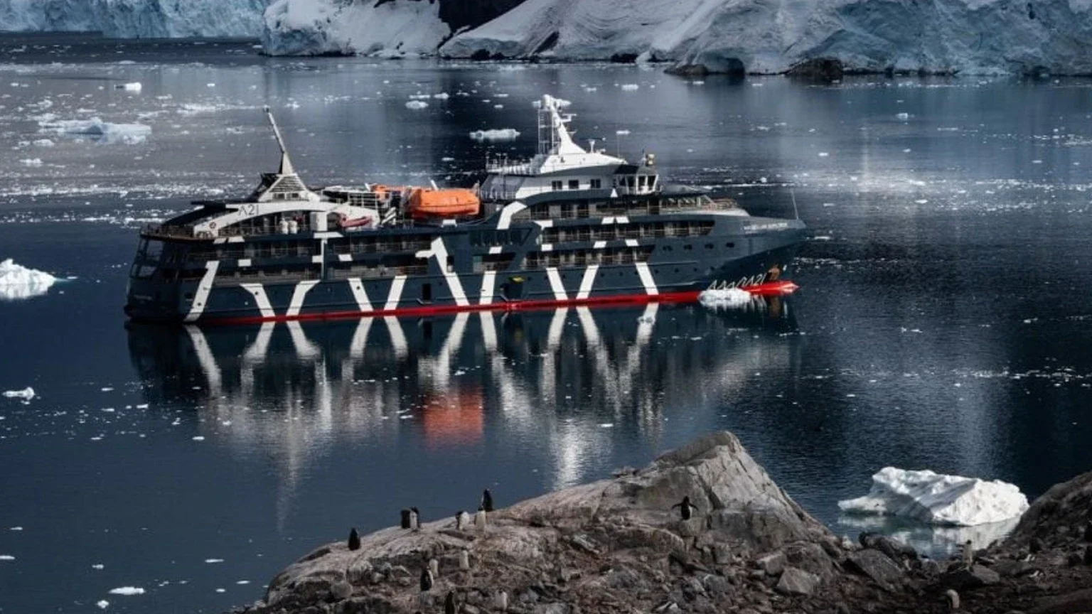Antarctica21, 2028‑29 sezonu için 47 hava‑cruise kalkışını satışa sundu haber görseli