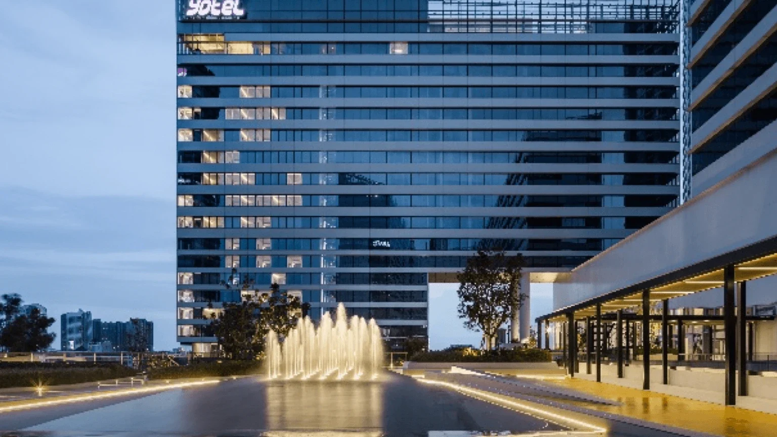 YOTEL, portföyünü üç katına çıkarma hedefiyle Asia Pacific odaklı genişleme planını duyurdu; Hilton ile dağıtım ortaklığı kurdu, Bangkok ve Kuala Lumpur’da açılışlar hazırlıyor haber görseli