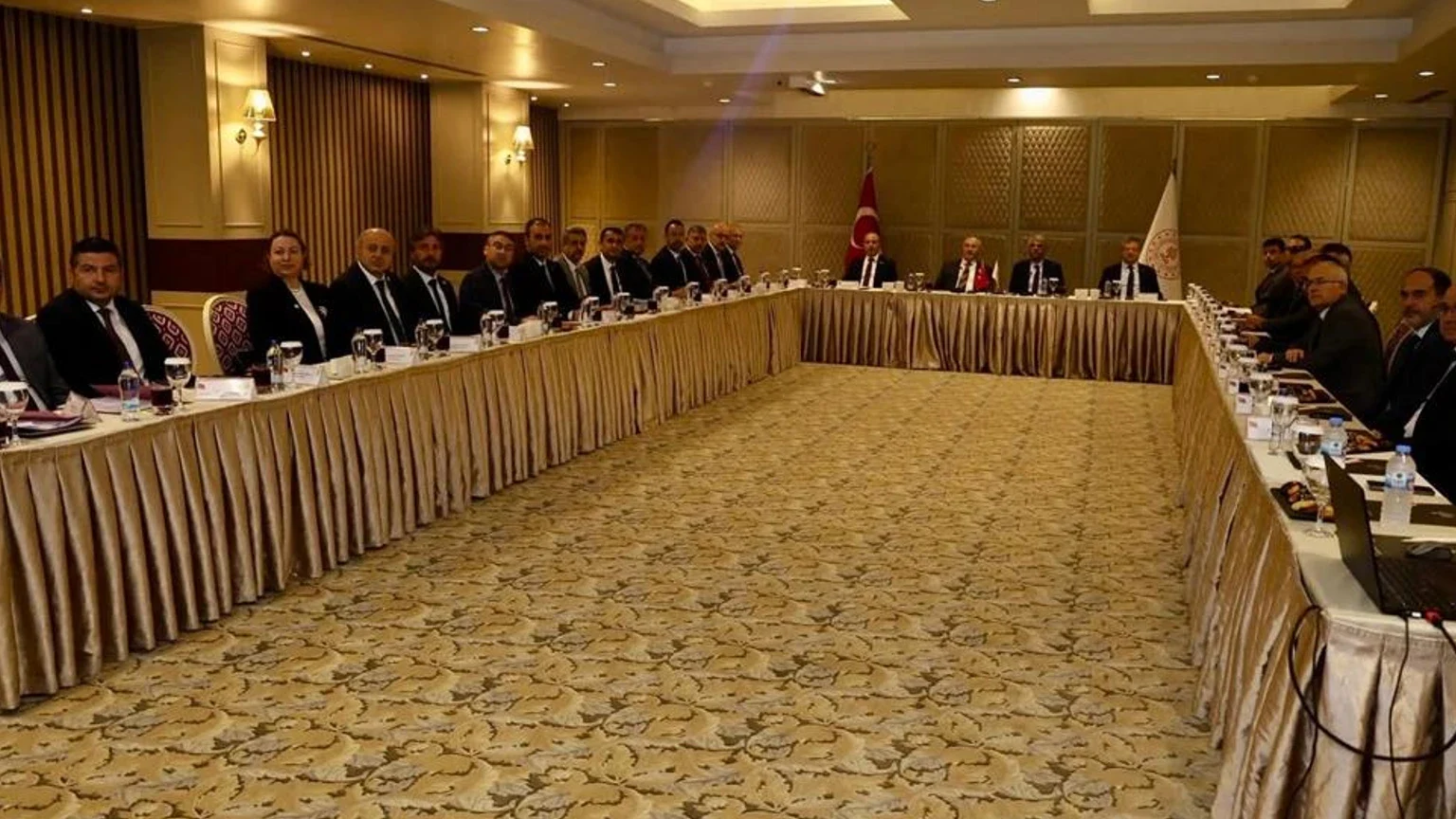 Denizli İl Kültür ve Turizm Müdürlüğü, Karahayıt Doğal Gaz Projesi toplantısını gerçekleştirdi haber görseli