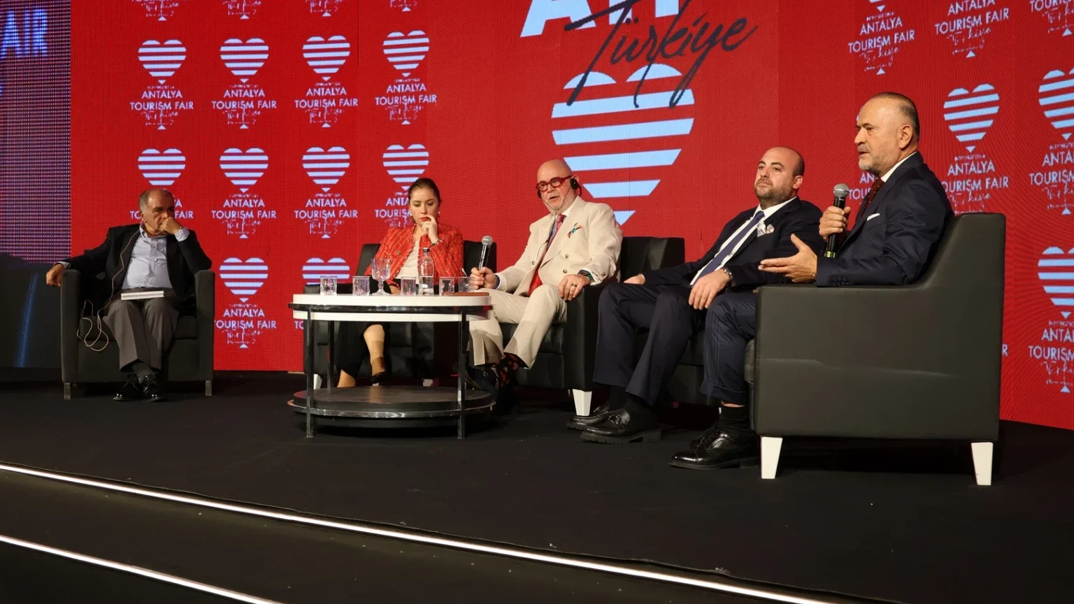 Kilit Group Yönetim Kurulu Üyesi Tolga, ATF 26'da her şey dahil sistemi için çarpıcı bir öneri yaptı haber görseli