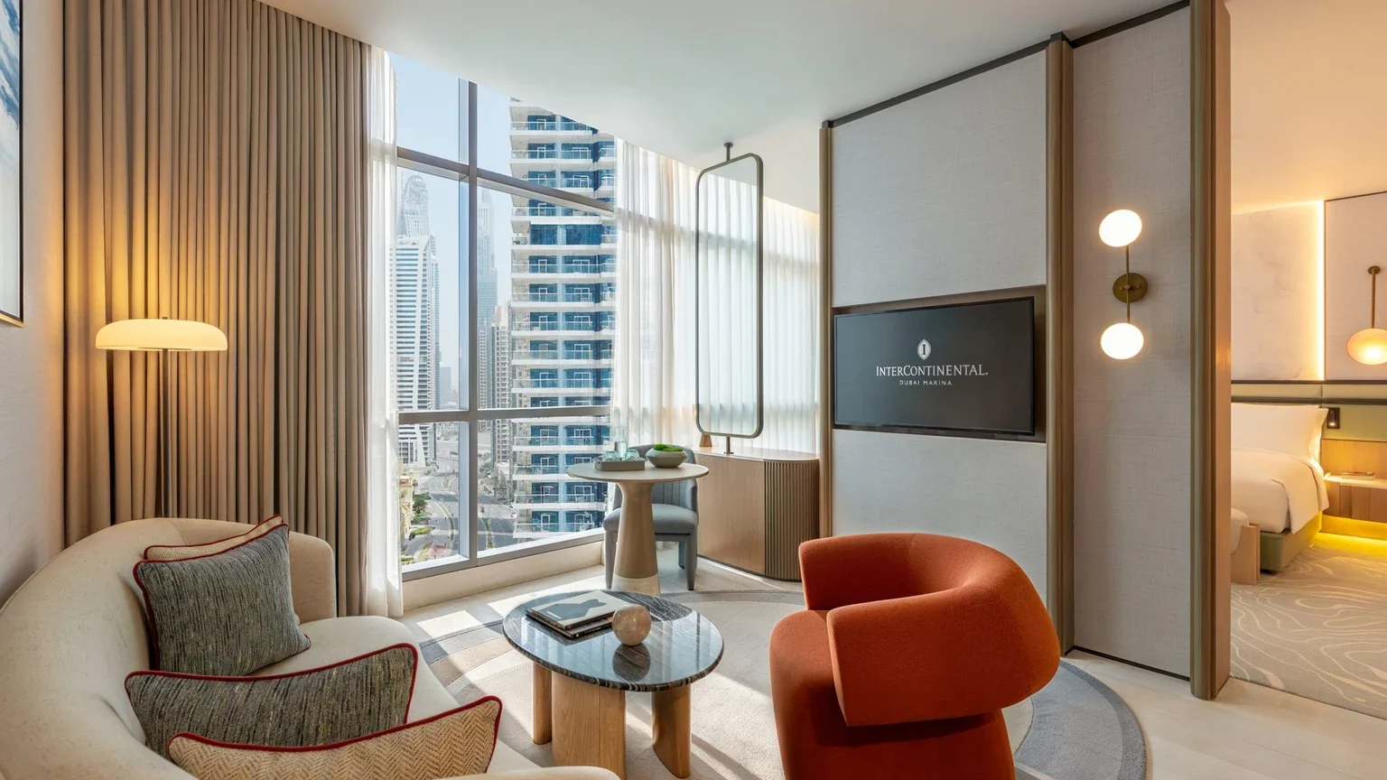 InterContinental Dubai Marina, yeniden tasarlanmış odalar ve esnek rezidanslarla kıyı yaşamında yeni bir dönemi başlattı haber görseli