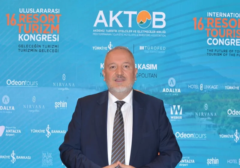 AKTOB Başkanı Kaan Kavaloğlu, 2026 turizm sezonunu 'kötünün iyisi' olarak değerlendirdi ve 16. Uluslararası Resort Turizm Kongresi programını anlattı haber görseli